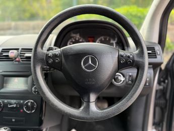 Mercedes-Benz A Class 1.5 A160 Classic SE CVT 5dr