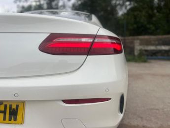 Mercedes-Benz E Class 2.0 E300d AMG Line (Premium Plus) G-Tronic+ Euro 6 (s/s) 2dr