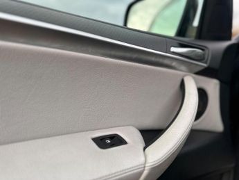 BMW X5 4.4 M 5d 548 BHP