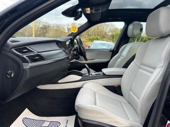BMW X5 4.4 M 5d 548 BHP