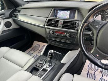 BMW X5 4.4 M 5d 548 BHP