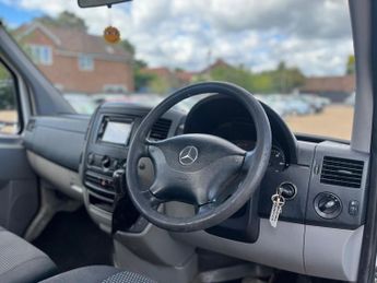 MERCEDES-BENZ SPRINTER 2.1 311 CDI LWB CC 109 BHP