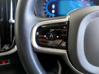 Volvo V60 2.0h T6 Recharge 18.8kWh Plus Bright Auto AWD Euro 6 (s/s) 5dr