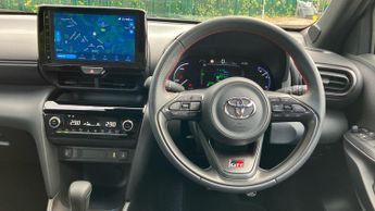 Toyota Yaris Cross 1.5 VVT-h GR SPORT E-CVT Euro 6 (s/s) 5dr