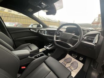 Audi Q4 E-Tron BLACK EDITION 45