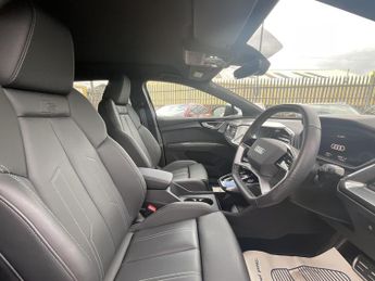 Audi Q4 E-Tron BLACK EDITION 45