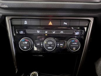 Volkswagen T-Roc 1.5 TSI EVO SE Euro 6 (s/s) 5dr