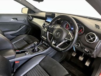 Mercedes-Benz GLA 1.6 GLA200 AMG Line Edition Euro 6 (s/s) 5dr