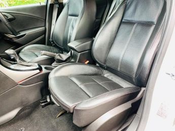 Vauxhall Astra 2.0 CDTi Elite Auto Euro 5 5dr