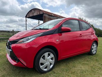 Toyota AYGO 1.0 VVT-i x-play Euro 5 5dr Euro 5