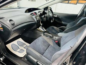 Honda Civic 1.8 i-VTEC ES Auto Euro 5 5dr