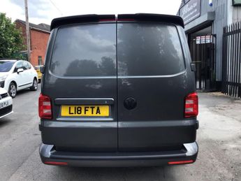 Volkswagen Transporter 2.0 TDI T30 Highline DSG FWD SWB Euro 6 (s/s) 5dr