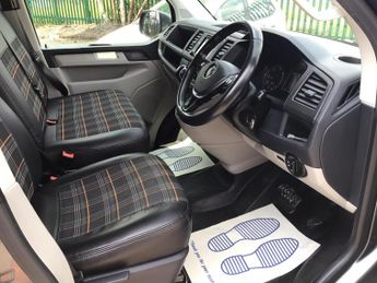 Volkswagen Transporter 2.0 TDI T30 Highline DSG FWD SWB Euro 6 (s/s) 5dr