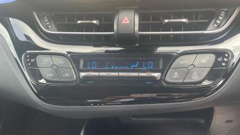 Toyota C-HR 1.8 VVT-h Dynamic CVT Euro 6 (s/s) 5dr