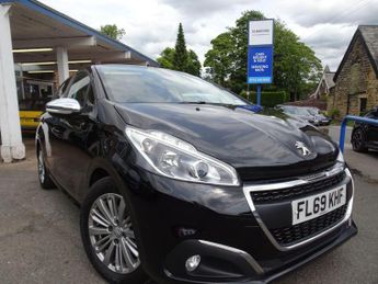 Peugeot 208 1.2 PureTech Signature Euro 6 (s/s) 5dr