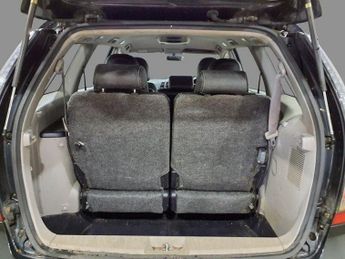 Mitsubishi Grandis 2.4 Warrior 5dr