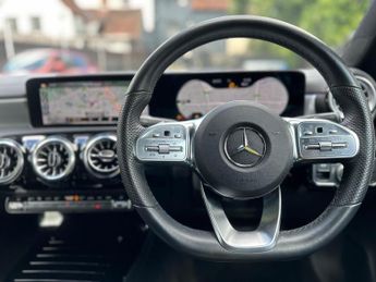 Mercedes-Benz CLA 1.3 CLA180 AMG Line (Premium 2) Coupe 7G-DCT Euro 6 (s/s) 4dr