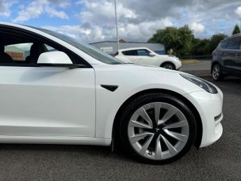 Tesla Model 3 (Dual Motor) Long Range Auto 4WDE 4dr