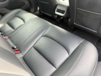 Tesla Model 3 (Dual Motor) Long Range Auto 4WDE 4dr
