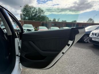 Tesla Model 3 (Dual Motor) Long Range Auto 4WDE 4dr