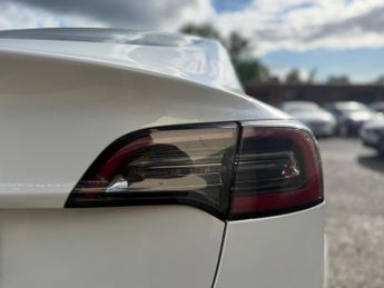 Tesla Model 3 (Dual Motor) Long Range Auto 4WDE 4dr