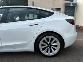Tesla Model 3 (Dual Motor) Long Range Auto 4WDE 4dr