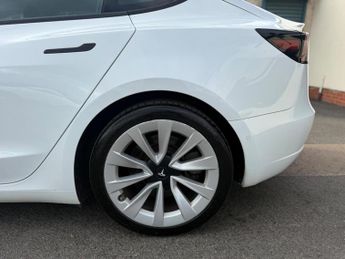 Tesla Model 3 (Dual Motor) Long Range Auto 4WDE 4dr