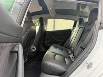 Tesla Model 3 (Dual Motor) Long Range Auto 4WDE 4dr