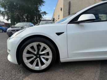 Tesla Model 3 (Dual Motor) Long Range Auto 4WDE 4dr