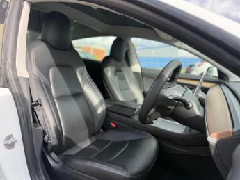 Tesla Model 3 (Dual Motor) Long Range Auto 4WDE 4dr