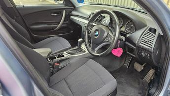 BMW 1 Series 2.0 118d SE Steptronic Euro 5 5dr