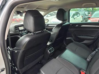 Renault Megane 1.6 E-TECH 9.8kWh Iconic Sport Tourer Auto Euro 6 (s/s) 5dr