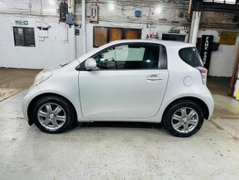 Toyota iQ 1.0 VVT-i 2 Multidrive Euro 4 3dr