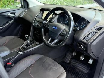 Ford Focus 1.0T EcoBoost Zetec S Euro 6 (s/s) 5dr