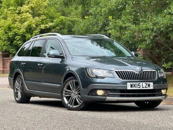 Skoda Superb 2.0 TDI Outdoor Plus DSG 4WD Euro 5 5dr