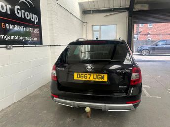 Skoda Octavia 2.0 TDI Scout DSG 4WD Euro 6 (s/s) 5dr