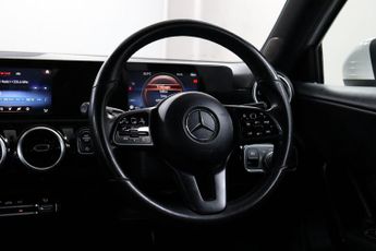 Mercedes-Benz A Class 1.5 A180d SE 7G-DCT Euro 6 (s/s) 5dr