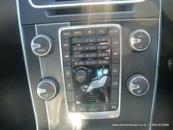 Volvo V60 1.6 T3 R-Design Powershift Euro 5 5dr