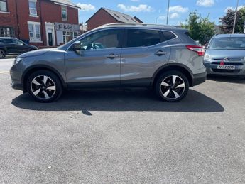 Nissan Qashqai 1.6 dCi N-Connecta XTRON 2WD Euro 6 (s/s) 5dr