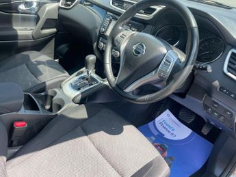 Nissan Qashqai 1.6 dCi N-Connecta XTRON 2WD Euro 6 (s/s) 5dr