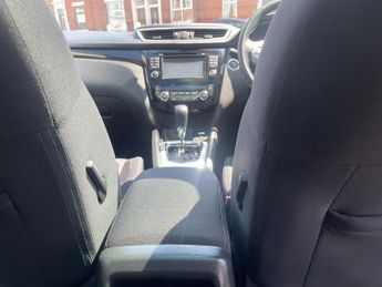 Nissan Qashqai 1.6 dCi N-Connecta XTRON 2WD Euro 6 (s/s) 5dr