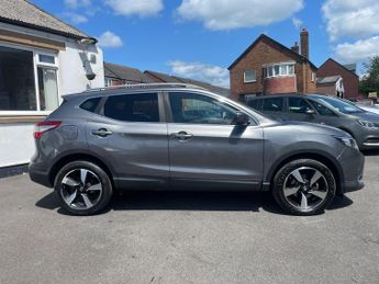 Nissan Qashqai 1.6 dCi N-Connecta XTRON 2WD Euro 6 (s/s) 5dr