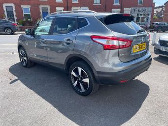 Nissan Qashqai 1.6 dCi N-Connecta XTRON 2WD Euro 6 (s/s) 5dr