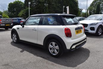 MINI Hatch 1.5 Cooper Classic Euro 6 (s/s) 3dr