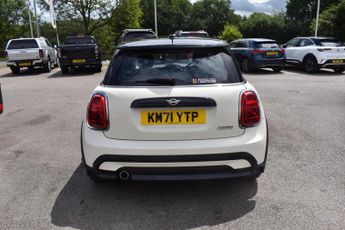 MINI Hatch 1.5 Cooper Classic Euro 6 (s/s) 3dr