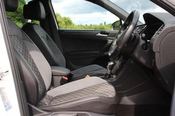 Volkswagen Tiguan 1.5 TSI R-Line DSG Euro 6 (s/s) 5dr