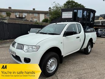 Mitsubishi L200 2.5 DI-D 4Work Club Cab Pickup 4WD Euro 5 2dr
