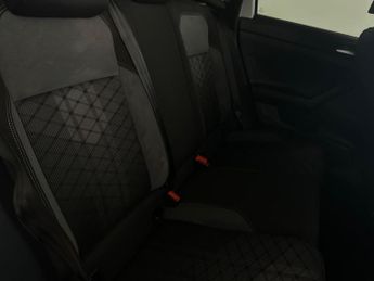 Volkswagen Polo 1.0 TSI R-Line DSG Euro 6 (s/s) 5dr