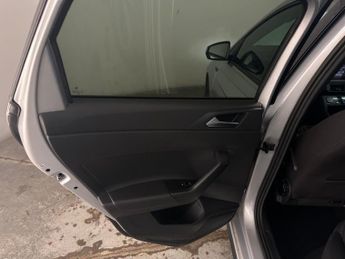 Volkswagen Polo 1.0 TSI R-Line DSG Euro 6 (s/s) 5dr