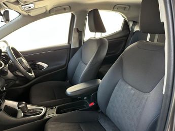 Toyota Yaris 1.5 VVT-h Icon E-CVT Euro 6 (s/s) 5dr